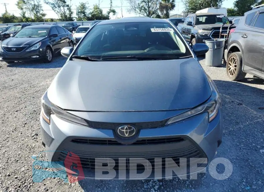 5YFB4MDE6RP224158 Photo# 5
