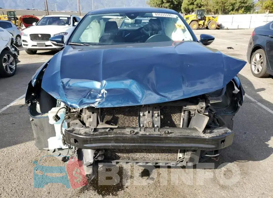 1VWCA7A32JC008562 Photo# 5