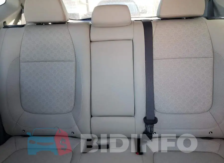 KNDERCAAXM7131177 Photo# 10