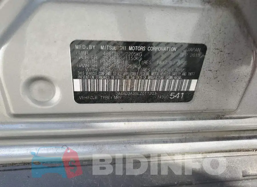 JA4AD3A35LZ011203 Photo# 13