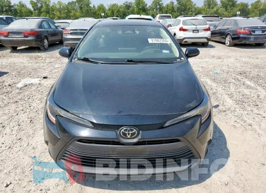 5YFB4MDE9RP142957 Photo# 5