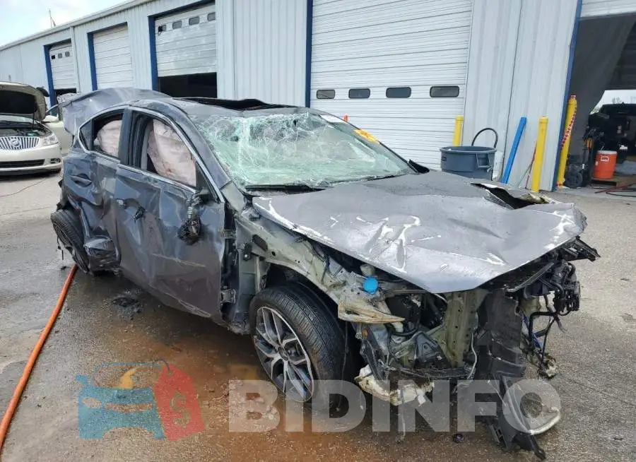 19UDE2F78MA001093 Photo# 4