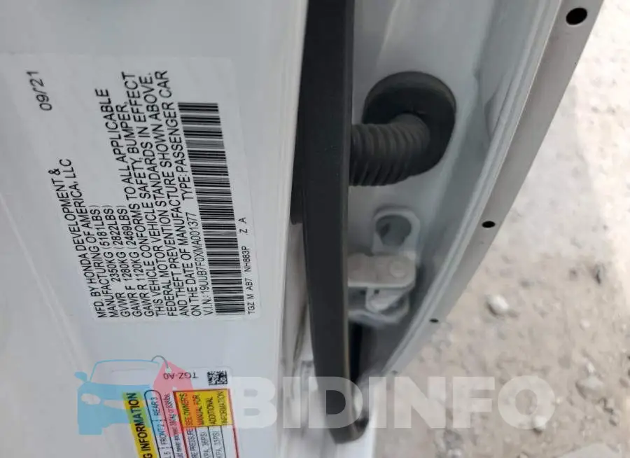 19UUB7F0XMA001377 Photo# 13