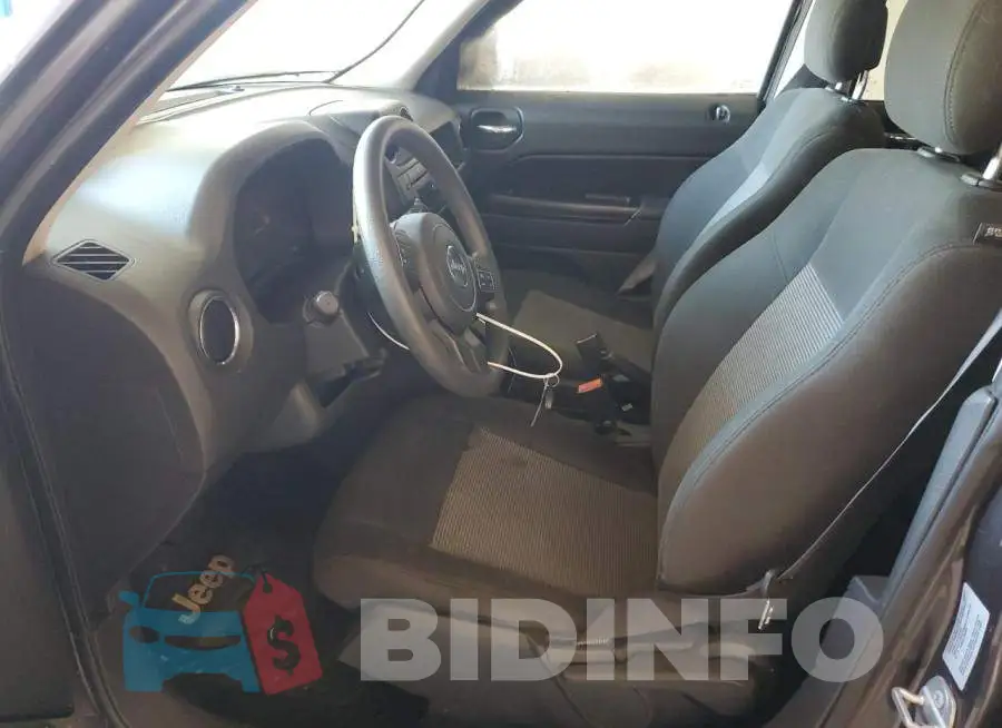 1C4NJRBB4HD180657 Photo# 7