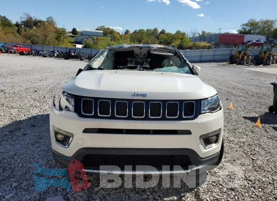 3C4NJDCB1JT501636 Photo# 5