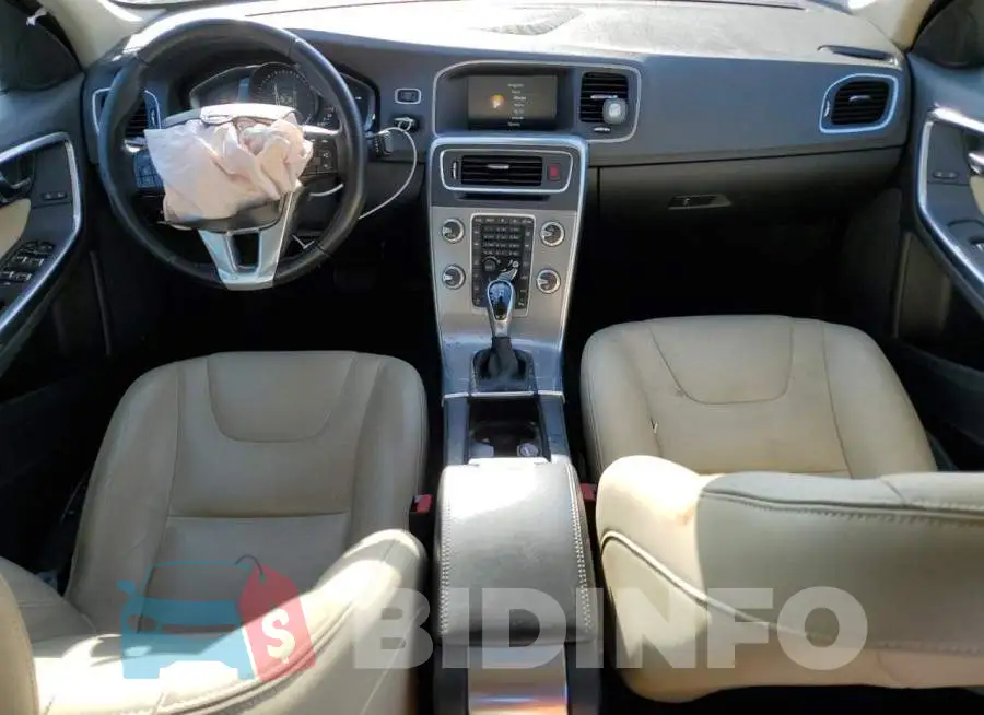 LYV402TK7HB138322 Photo# 8