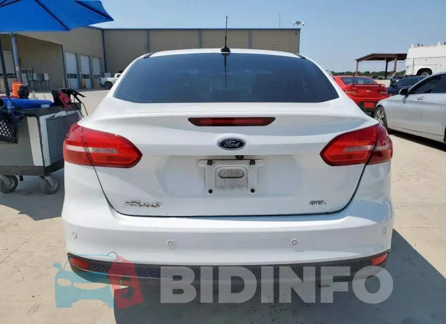 1FADP3H26HL324252 Photo# 6