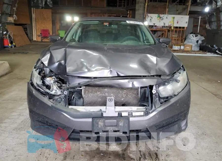 19XFC2F51HE220492 Photo# 5