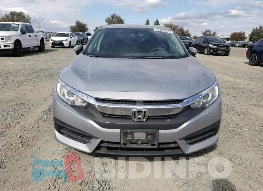 19XFC2F5XGE243896 Photo# 5