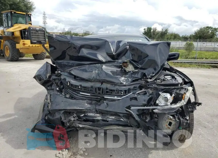 1HGCR2F39HA263384 Photo# 5