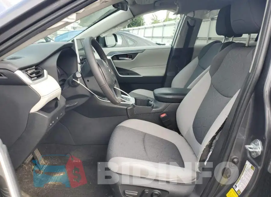 2T3P1RFV8PW391326 Photo# 7