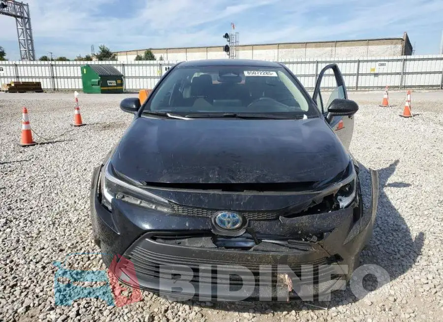 JTDBCMFE2R3039842 Photo# 5