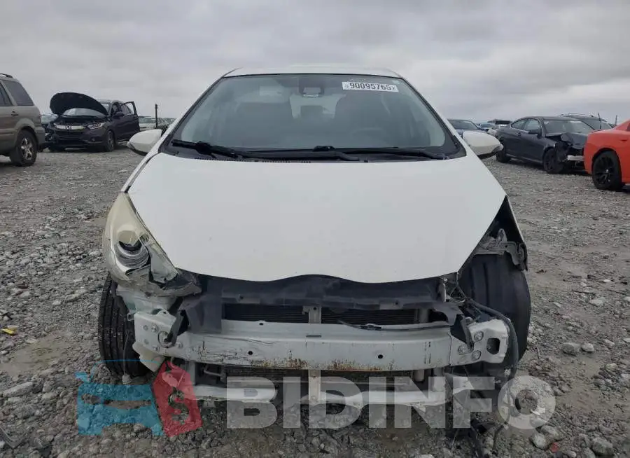 JTDKDTB39H1592428 Photo# 5