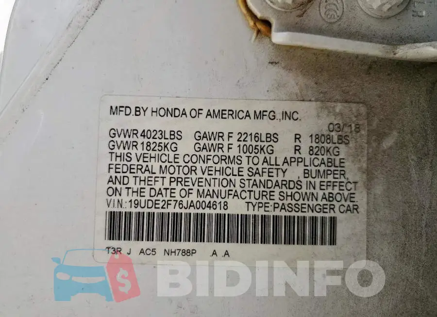 19UDE2F76JA004618 Photo# 13