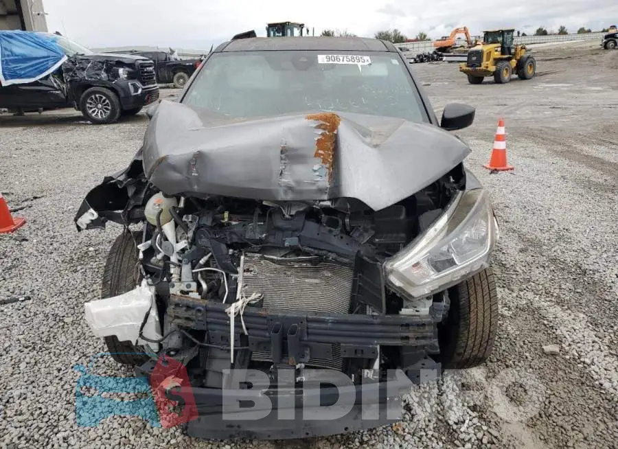 3N1CP5BV8LL557747 Photo# 5