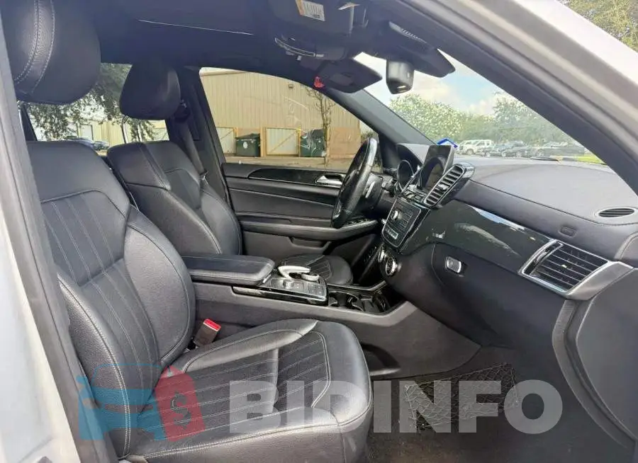 4JGDF6EE1JB120477 Photo# 5