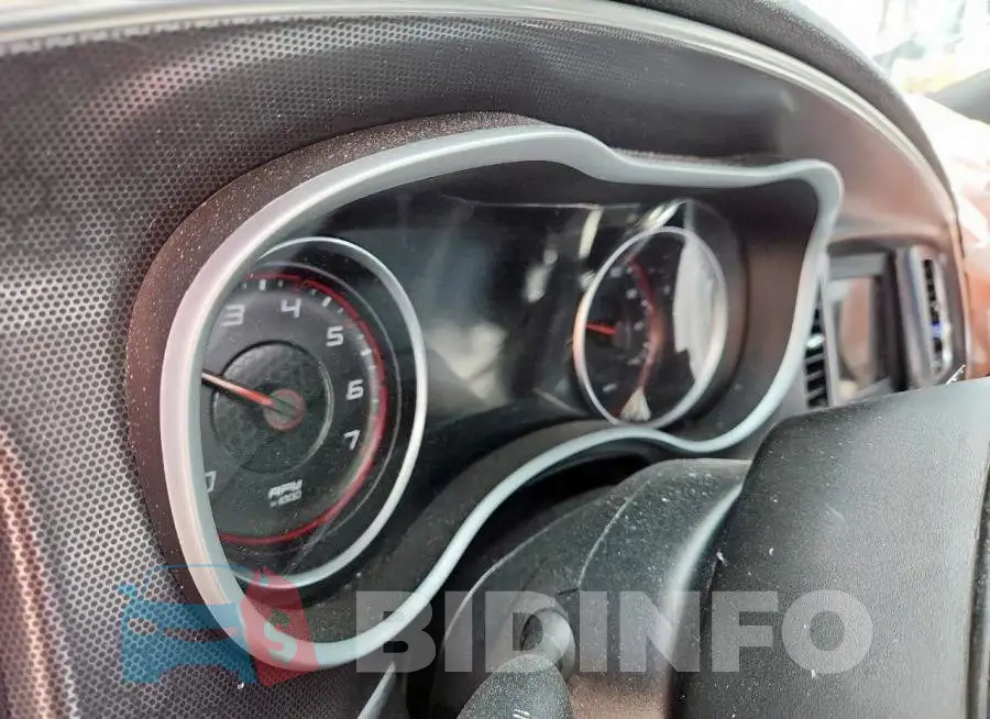 2C3CDXHG4JH140713 Photo# 9