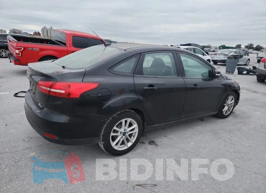 1FADP3F26GL207367 Photo# 3