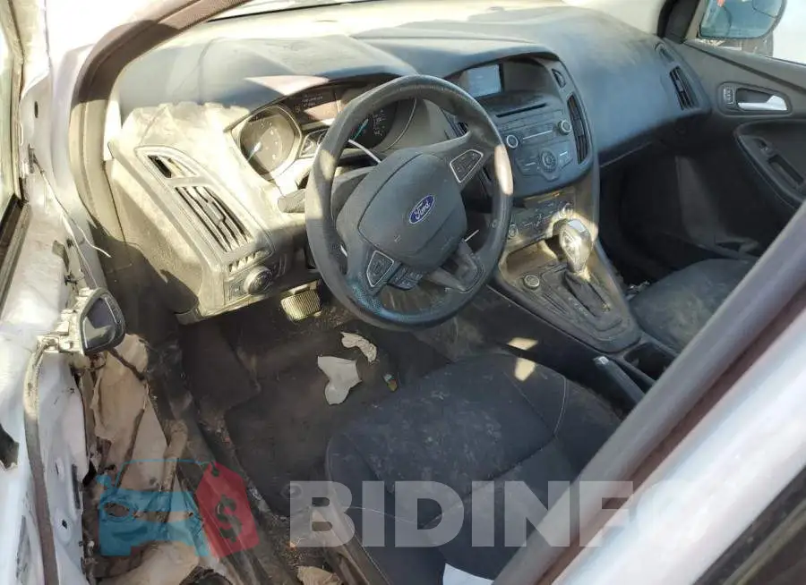 1FADP3F27GL345337 Photo# 8