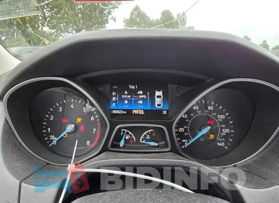 1FADP3F2XJL327521 Photo# 8