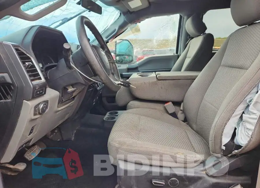 1FT7W2BT2JEB89383 Photo# 7