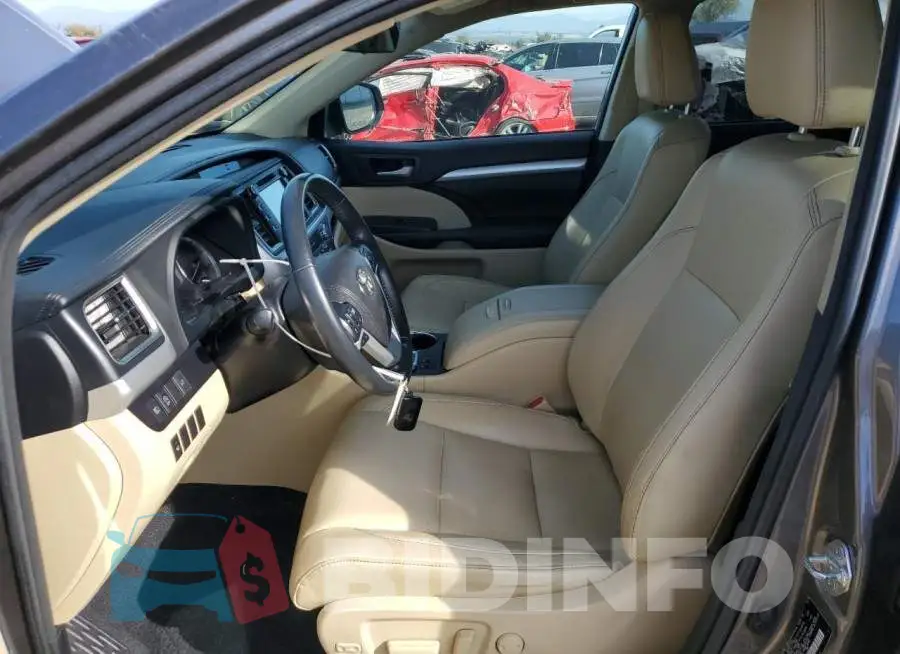 5TDJZRFHXJS867187 Photo# 7