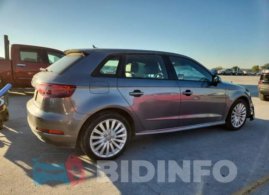 WAUUPBFF8GA144921 Photo# 3
