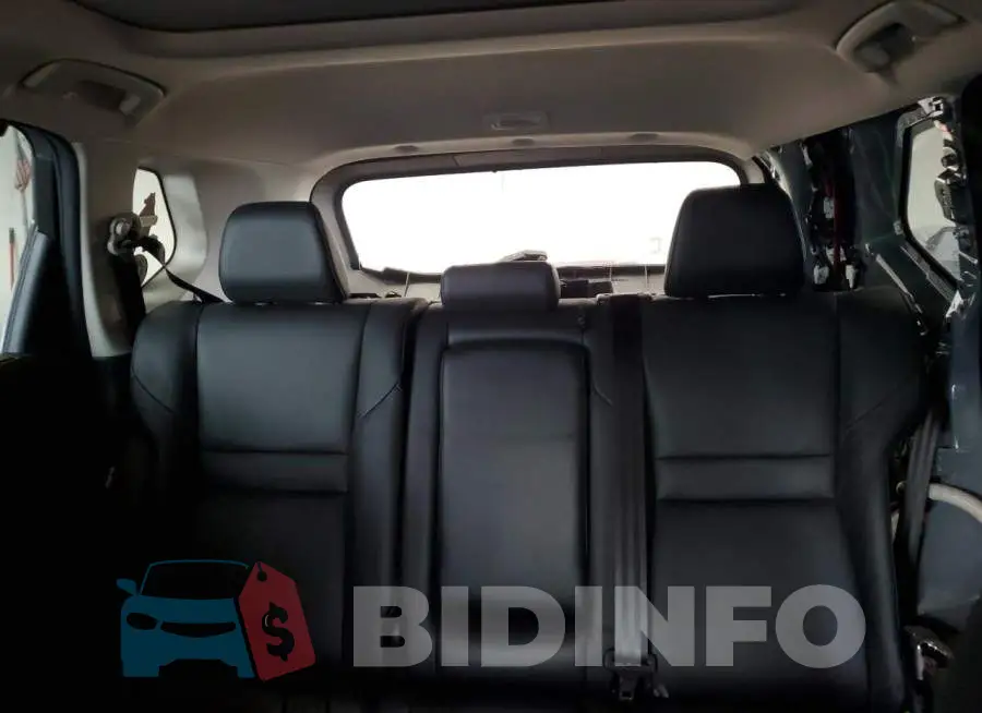 JN8AT3CA8MW008775 Photo# 10