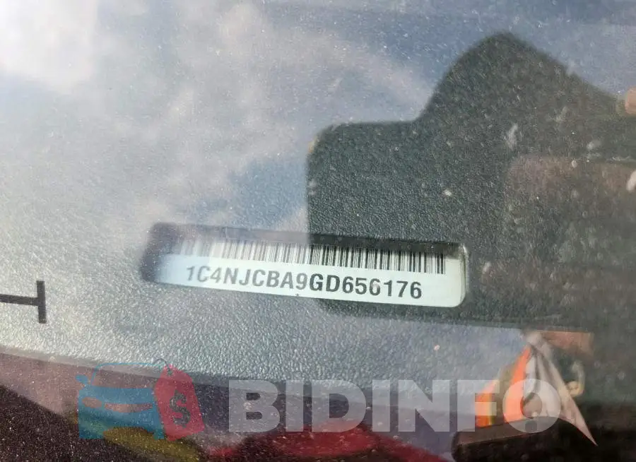 1C4NJCBA9GD656176 Photo# 13