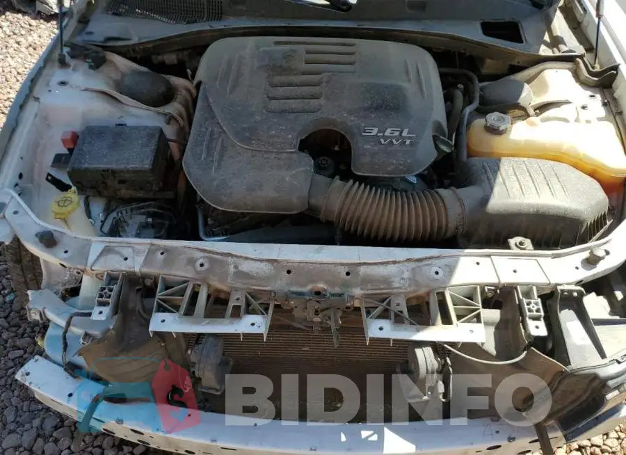 2C3CDXBG3KH664106 Photo# 11