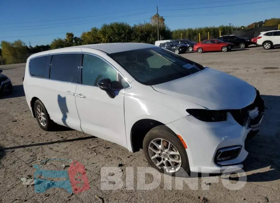 2C4RC1BG2SR512933 Photo# 4