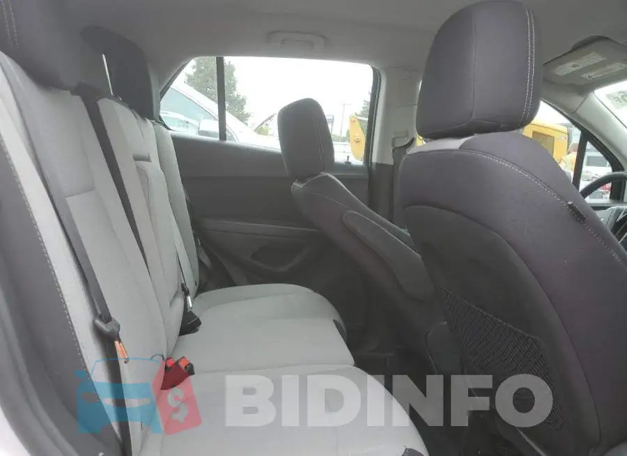 3GNCJKSB3GL257985 Photo# 11