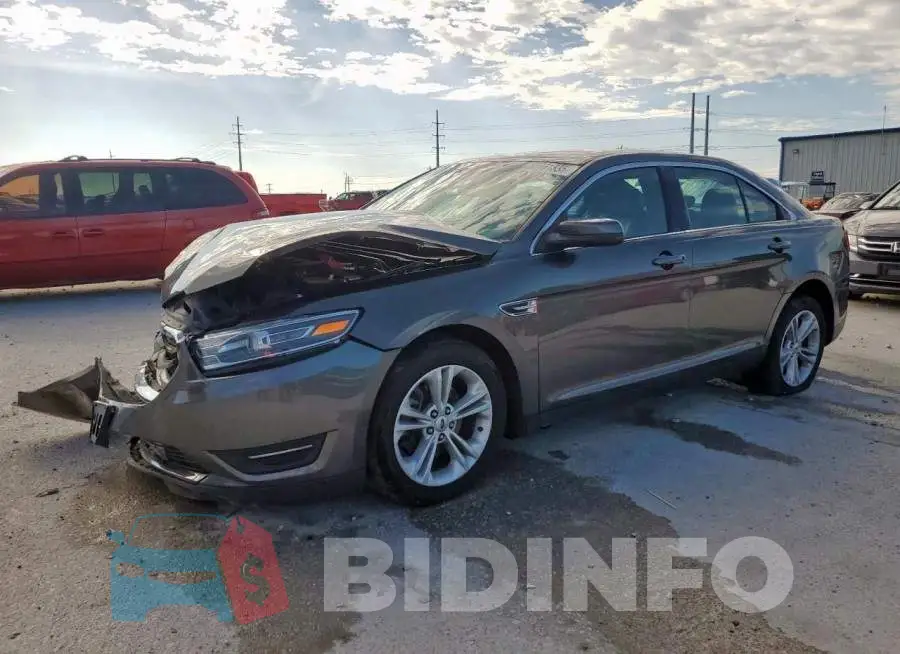 1FAHP2E85JG136776 Photo# 1