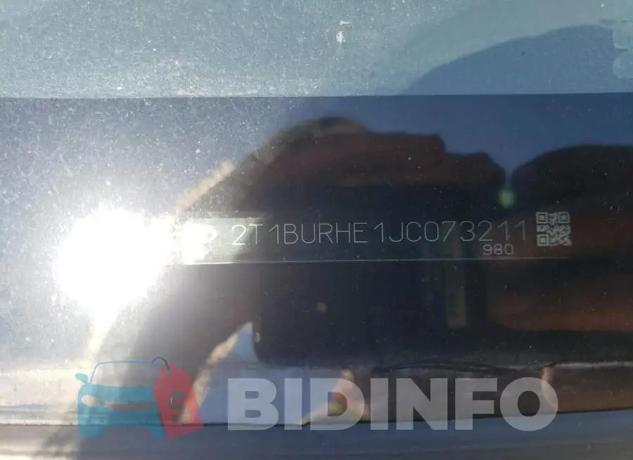 2T1BURHE1JC073211 Photo# 12