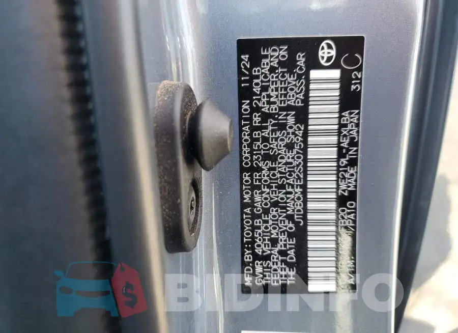 JTDBCMFE2S3075942 Photo# 13