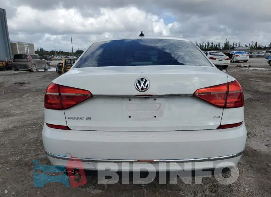 1VWBS7A3XGC036756 Photo# 6