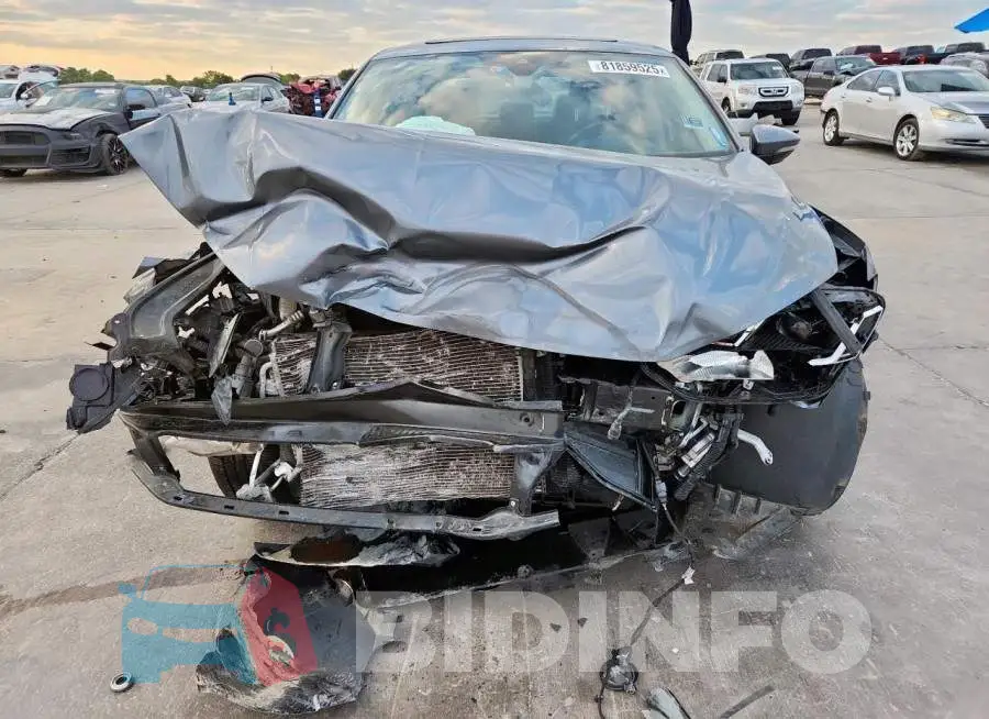 1VWWA7A39LC002452 Photo# 5