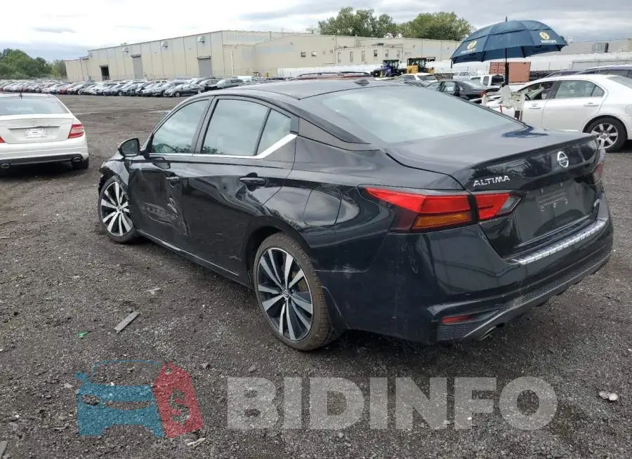 1N4BL4CW4KN322403 Photo# 2