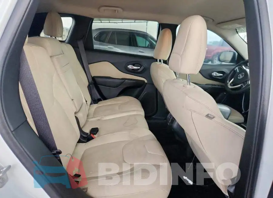1C4PJMCS4GW155187 Photo# 10