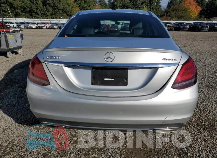 WDDWF8EB8LR532166 Photo# 6