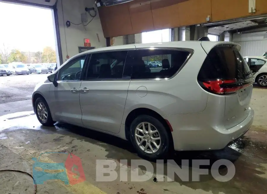2C4RC1BG5RR172235 Photo# 2