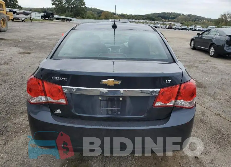 1G1PE5SB3G7224403 Photo# 6
