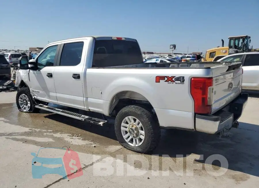 1FT7W2BT7HED84809 Photo# 2