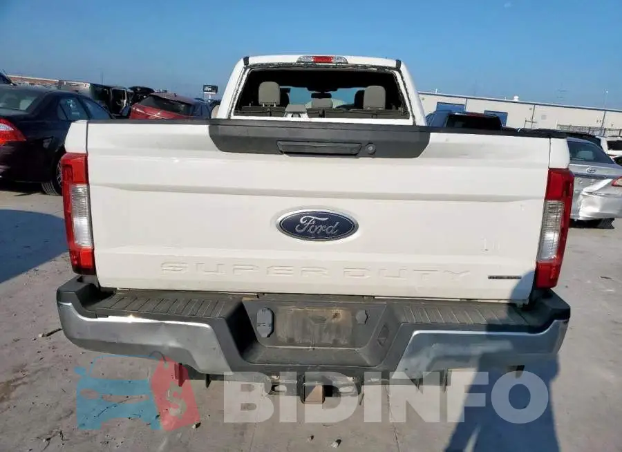 1FT7X2A69HEB34867 Photo# 6