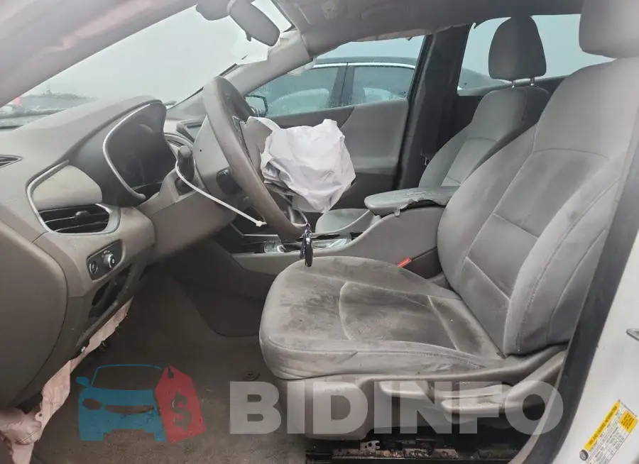 1G1ZB5ST0HF246148 Photo# 7