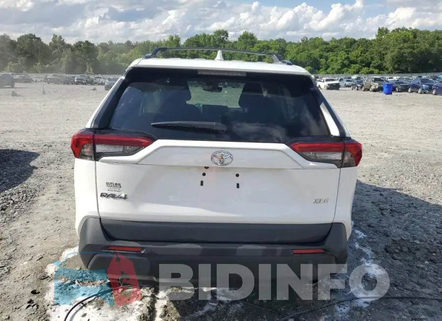 2T3W1RFV3RC264032 Photo# 6
