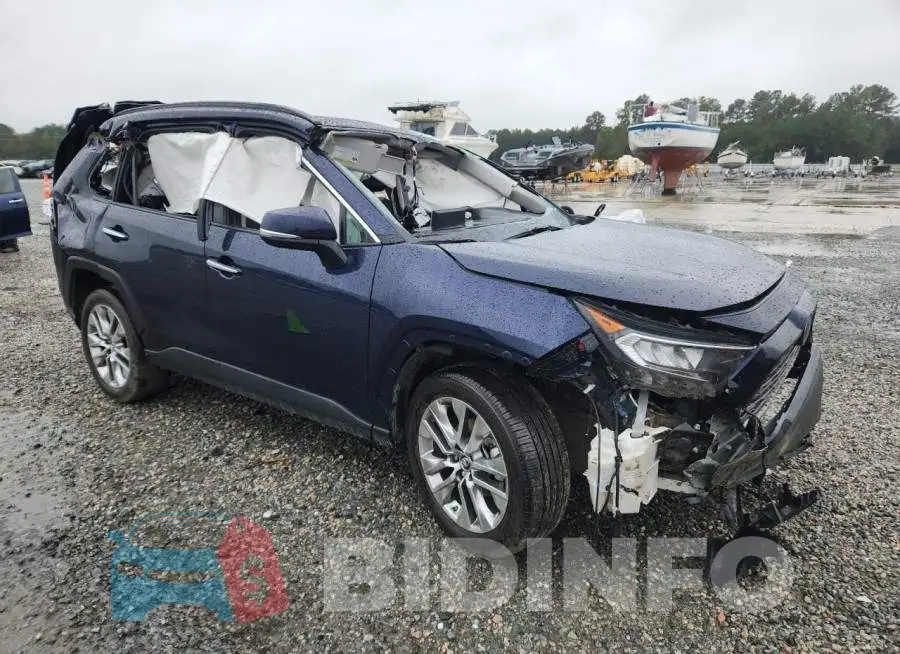 2T3Y1RFV8KW040624 Photo# 4