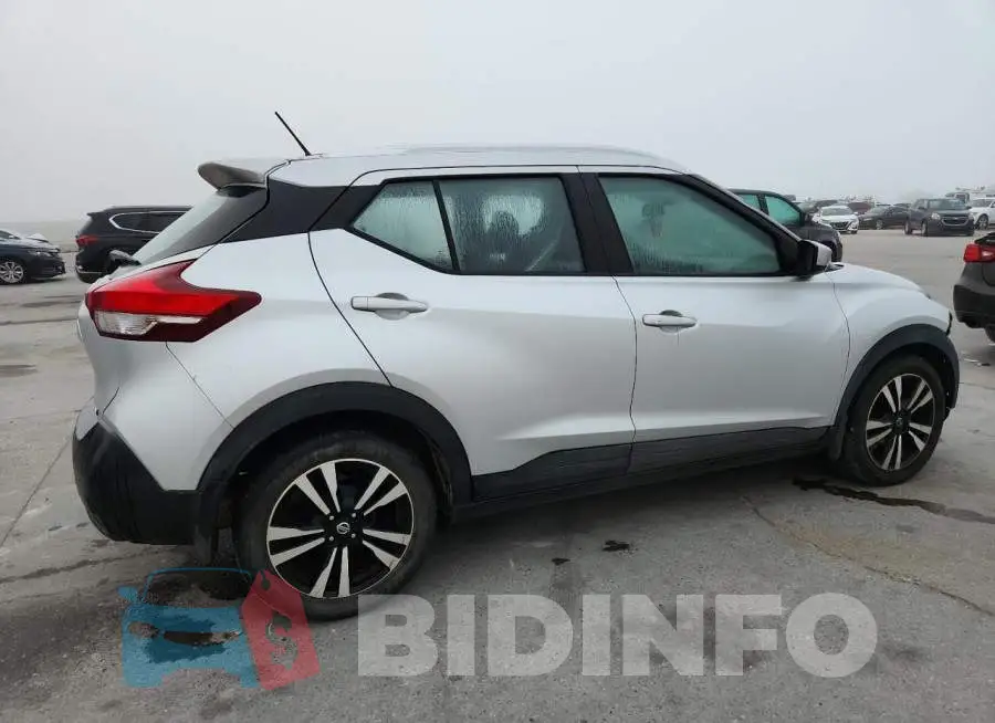 3N1CP5CU7JL522992 Photo# 3