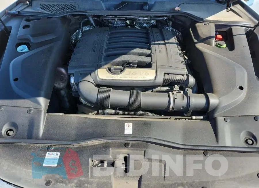 WP1AA2A27HKA82644 Photo# 11