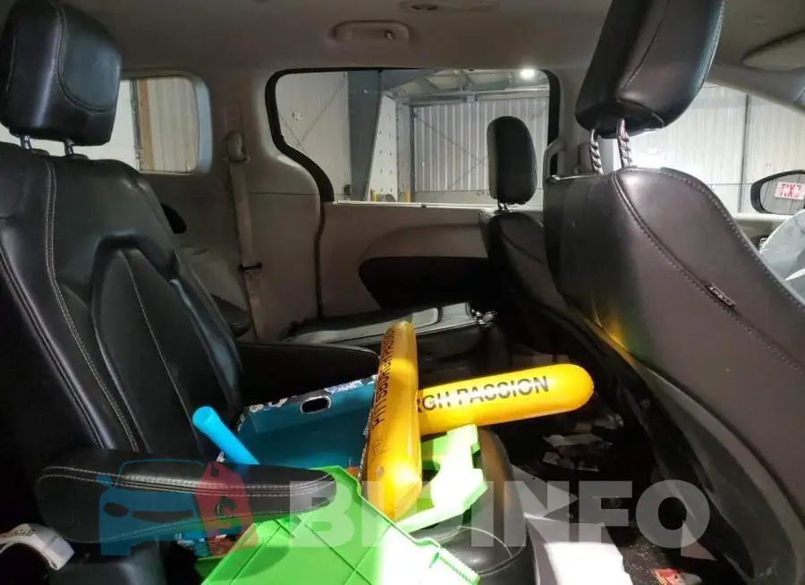 2C4RC1DGXLR181789 Photo# 11